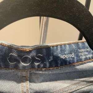 COS Tapered Leg High Rise Ankle Length Jeans